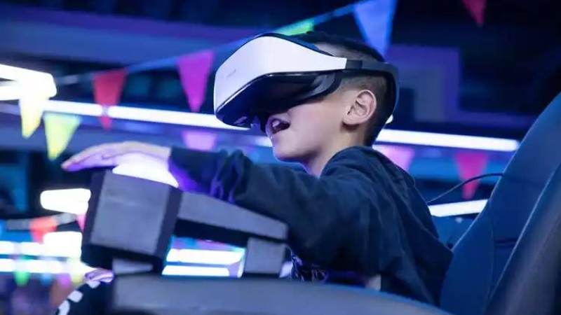 VR大空间体验馆加速进驻商业综合体,线下娱乐格局正在改变
